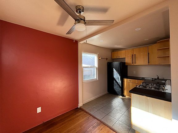 4th image of 4945 1/2 Saratoga Ave