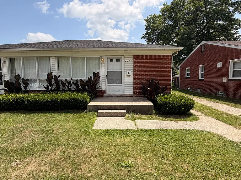 2051 Stieber St — Photo 1