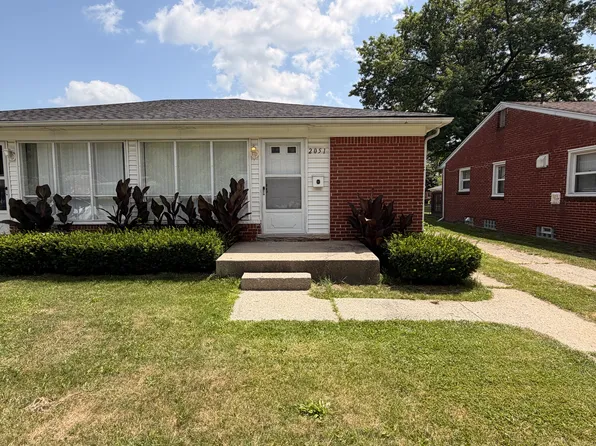 2051 Stieber St, Westland, MI 48186