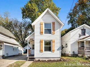 1052 Broadway Ave NW, Grand Rapids, MI 49504