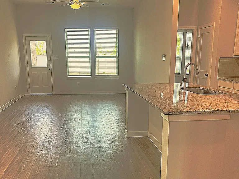 21158 Staked Plains Dr — Photo 4