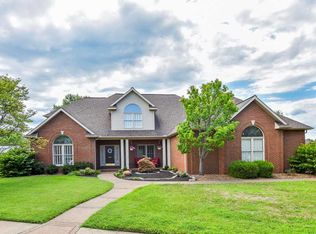 7911 Bayshore Ct, Newburgh, IN 47630