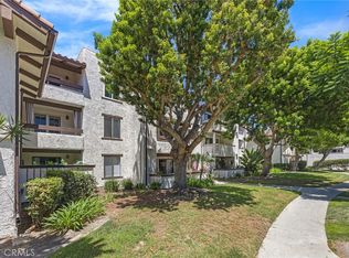 21372 Brookhurst St, Huntington Beach, CA 92646