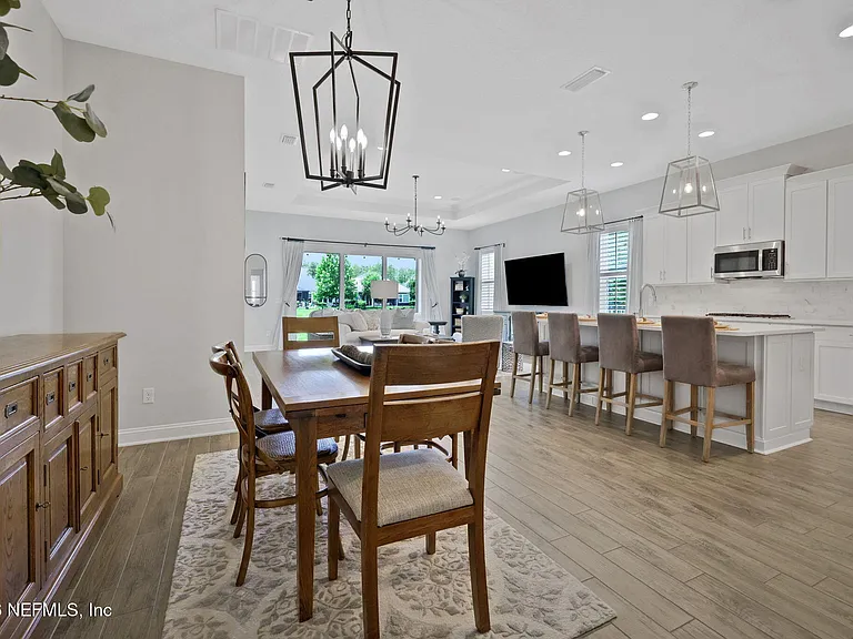 102 Seabrook Dr — Photo 9