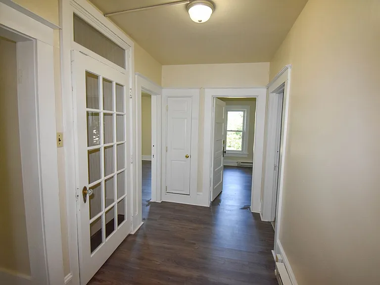 155 N Fairview St — Photo 26