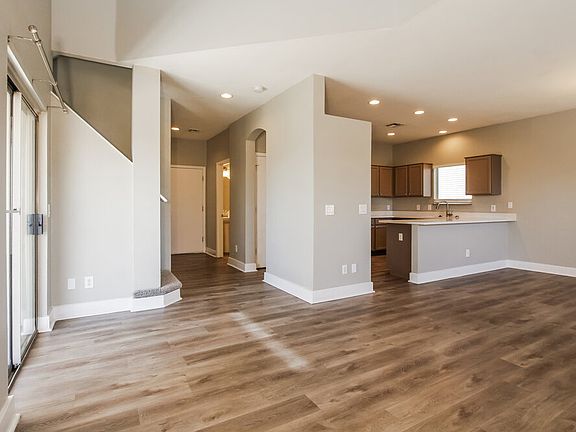 5th image of 1750 W Union Hills Dr Unit 14