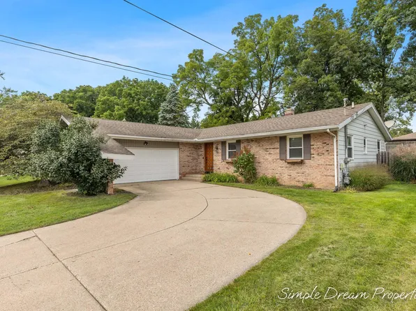 1727 Weymouth Dr SE, Grand Rapids, MI 49508