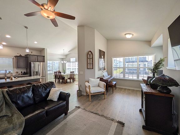 3rd image of 4874 Arugula Rd