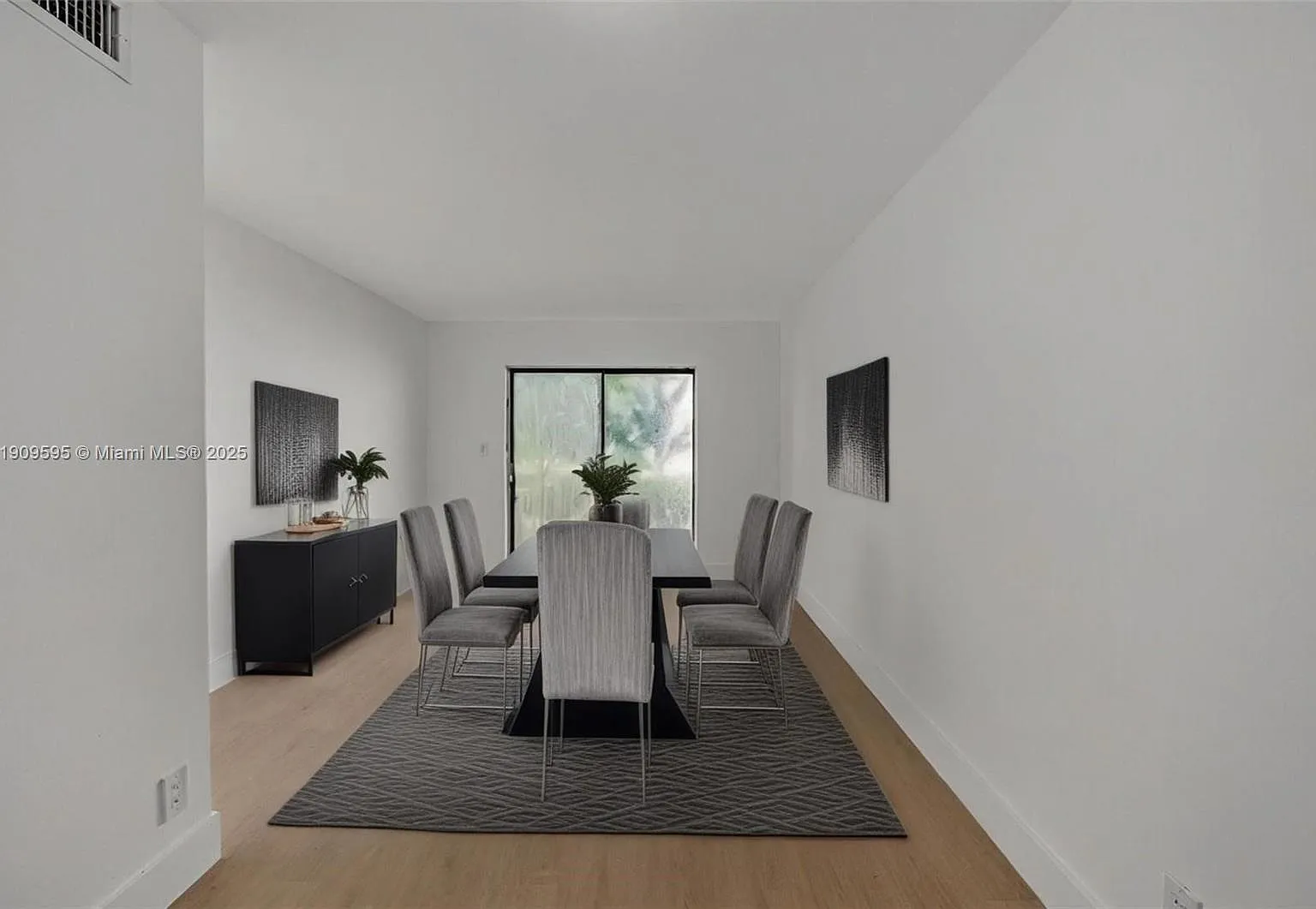 Lakeside At Tamarac Condo — Photo 2