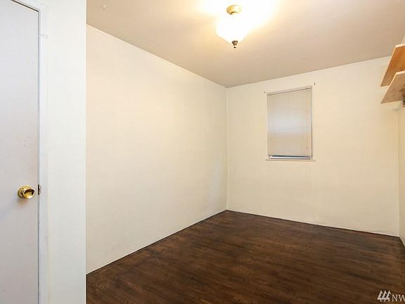 4th image of 3026 4th Ave W #C