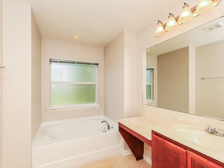 150 Bedstone Dr — Photo 13
