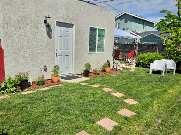 1345 E 56th St — Photo 2