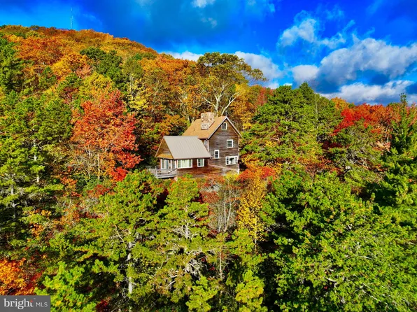 483 The High Rd, Franklin, WV 26807