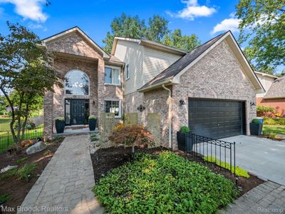 1368 Grinnell Ave, Waterford, MI, 48328
