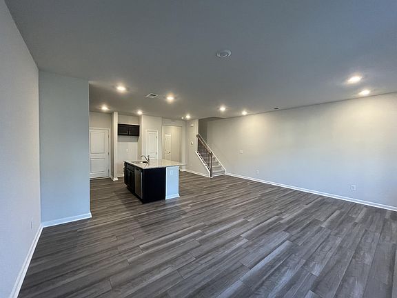2nd image of 1023 Gemma Ln