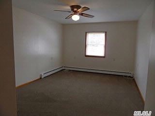 3rd image of 50 Willow Ln