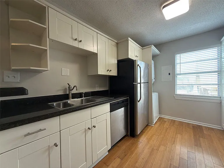 1502 Heights Blvd #2 — Photo 6