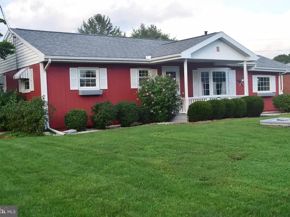 1131 Centre St, Bellefonte, PA 16823