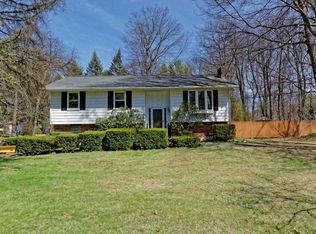 3 Linden Ct, Clifton Park, NY 12065