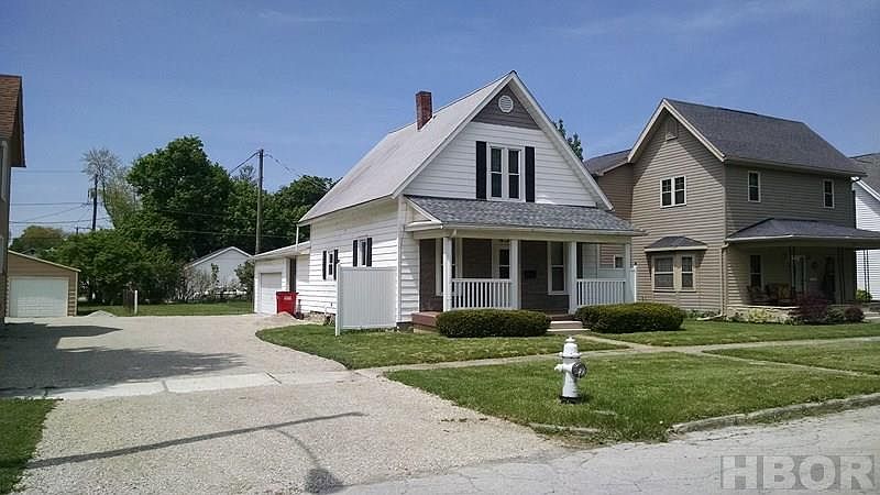 1st image of 859 Leonard St