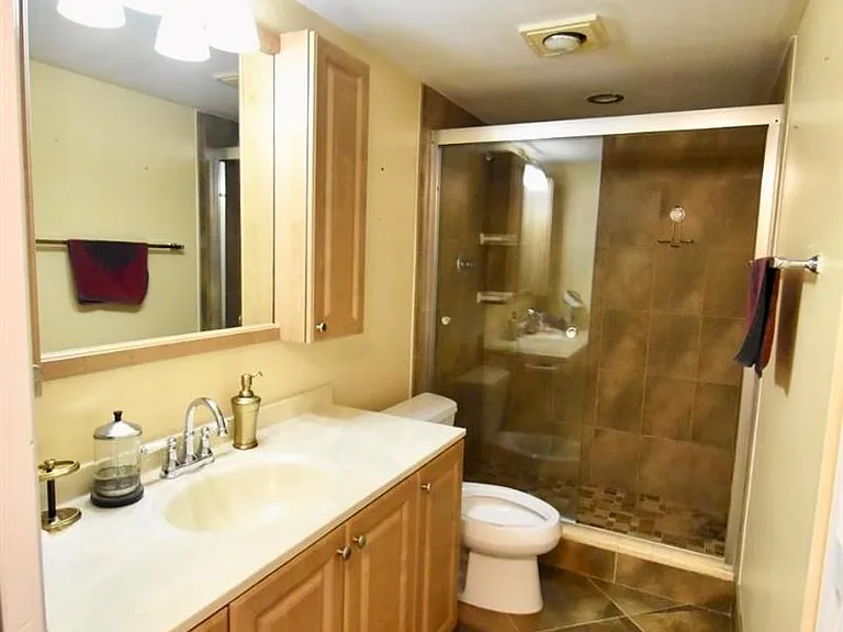4301 Martinique Cir #K1 — Photo 14