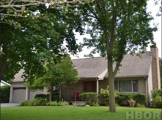 237 E Yates Ave, Findlay, OH 45840