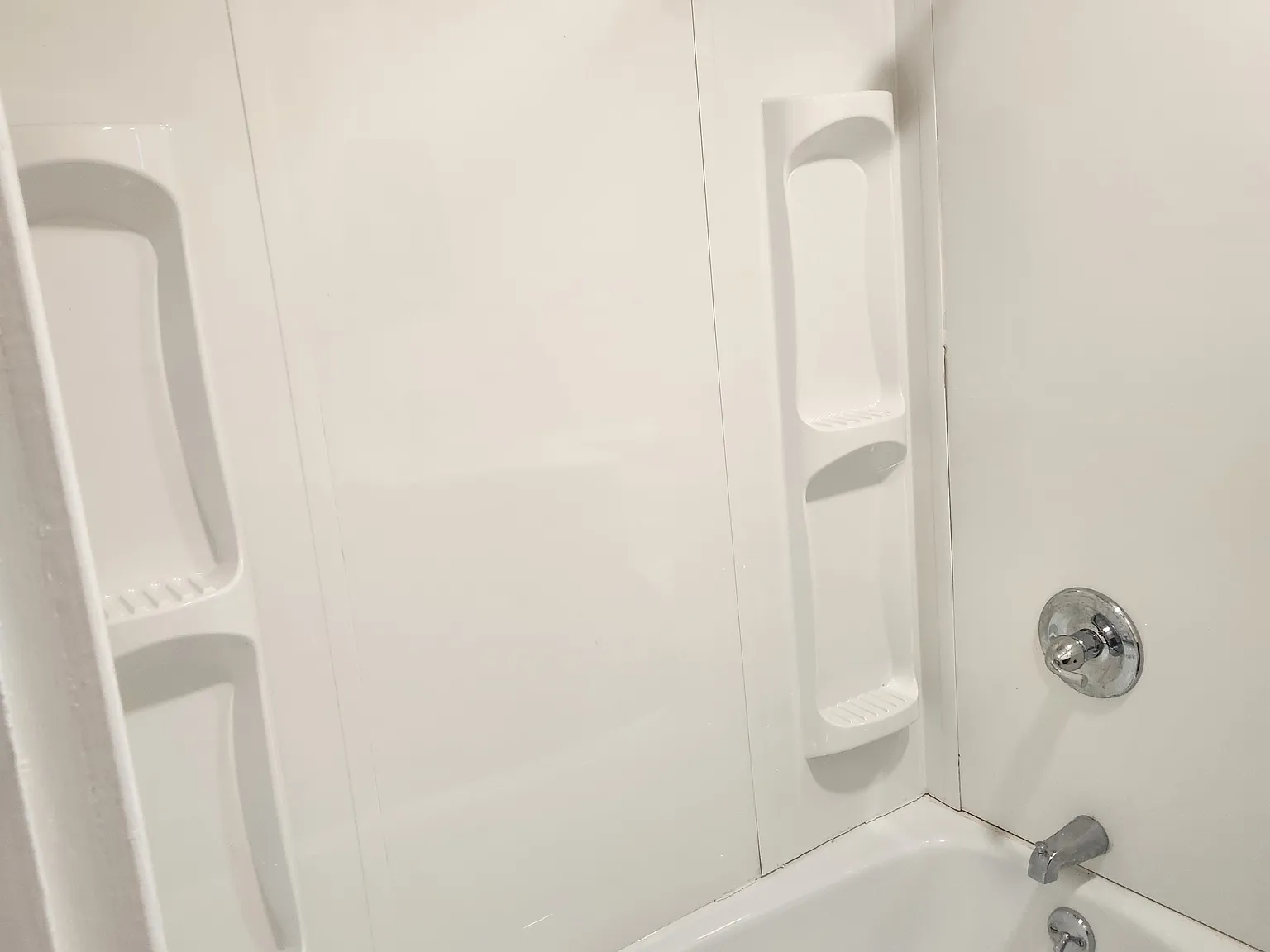 2 bed, $1,425 — Photo 2