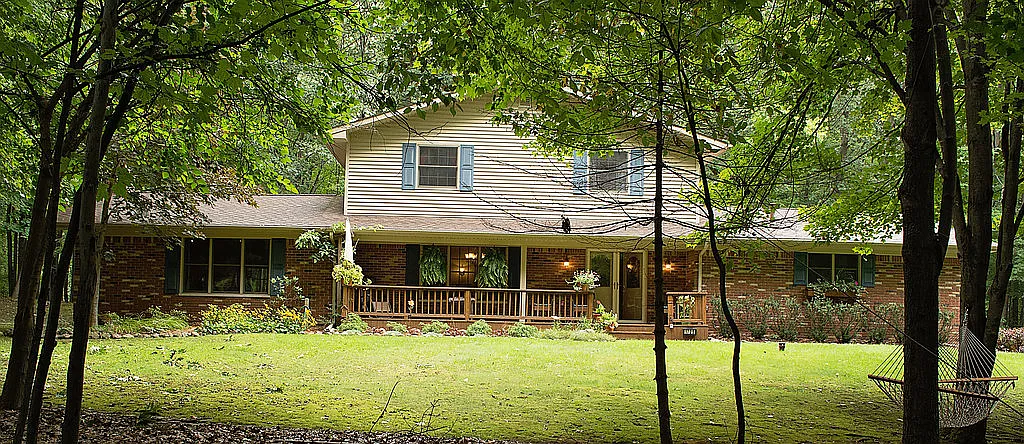 1725 Barr Rd photo 1