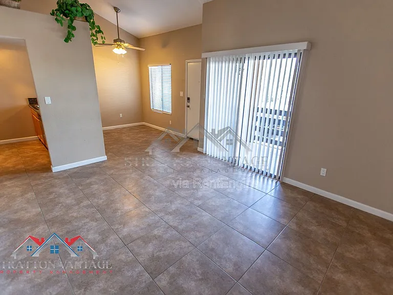 1241 N 48th St #210 — Photo 10