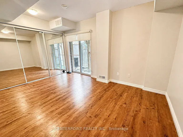 81 Northern Heights Dr #18A — Photo 11