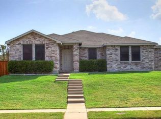 3136 Crimson Clover Dr, Lancaster, TX 75134
