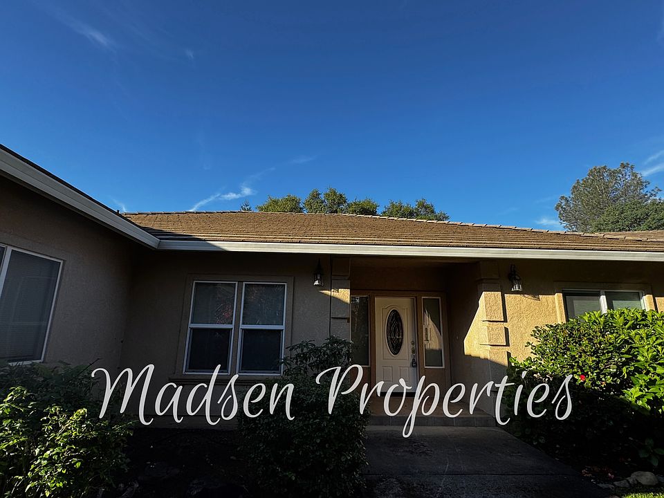 1st image of 121 Hart Ln