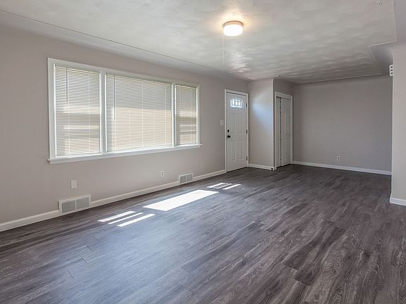 3rd image of 2327 W 6th St