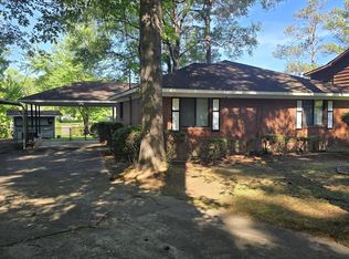 329 Edgewater Dr, Macon, GA 31220