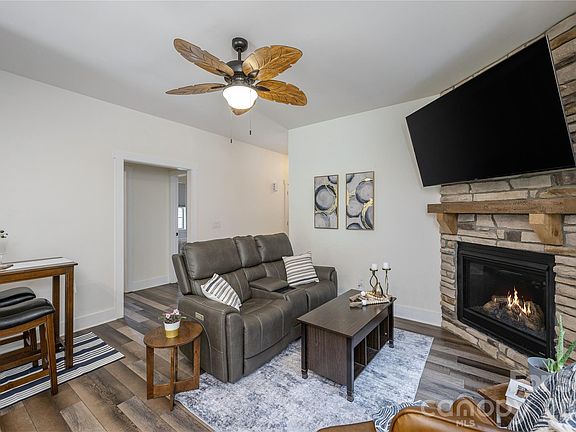 5th image of 289 Cardwell Ln