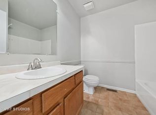 3531 Frontenac Ct, Aurora, IL 60504