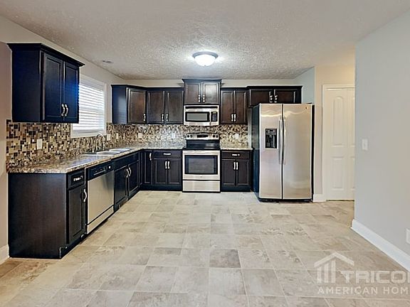5th image of 2936 Lancelot Ln