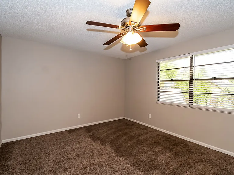 594 Thomas McKeen St — Photo 10
