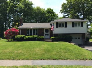 73 Earle St, Norwood, MA 02062