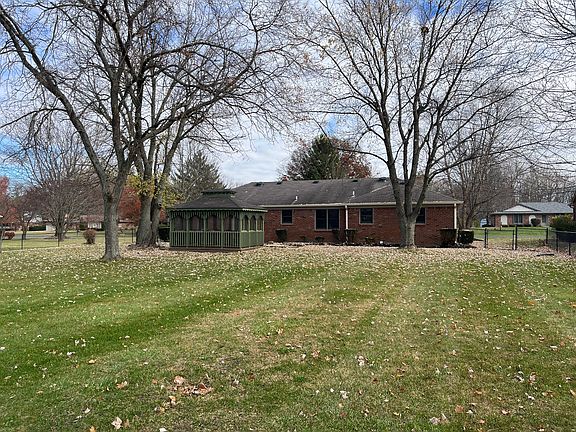 3rd image of 1118 N Glendale Ln
