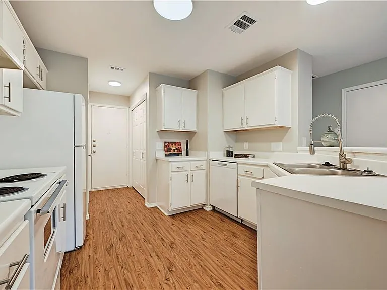 9602 Nightjar Dr #A — Photo 11