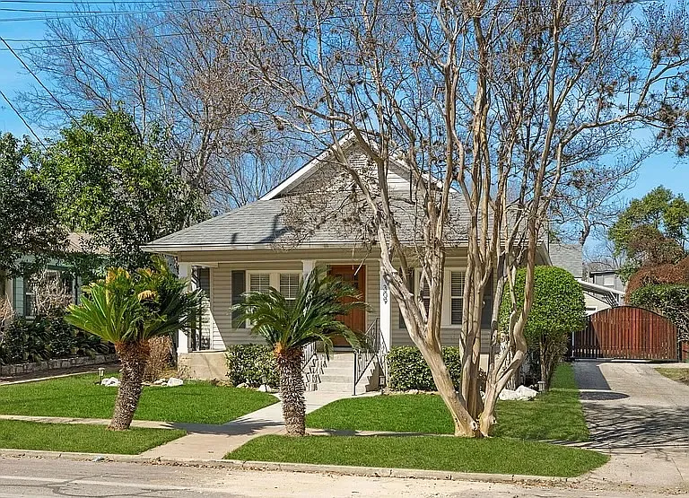 309 E Mistletoe Ave — Photo 10