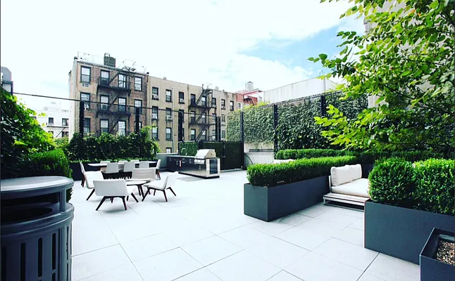 Rented by Compass | media 10