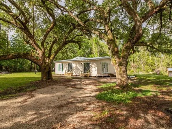 59421 Pineridge Rd, Lacombe, LA 70445