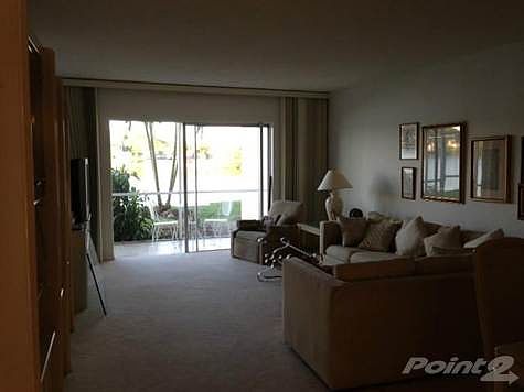 5th image of 879 NE 195th St APT 126