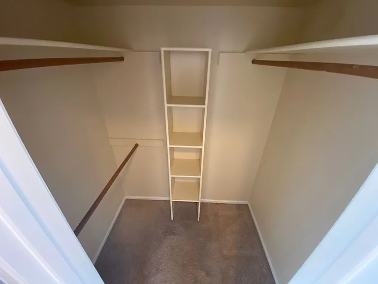 4120 Autumn Heights Dr #F — Photo 10