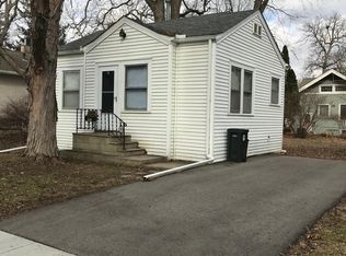 2118 Hickory Ln, Cedar Falls, IA 50613