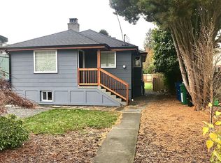 9017 Palatine Ave N, Seattle, WA 98103