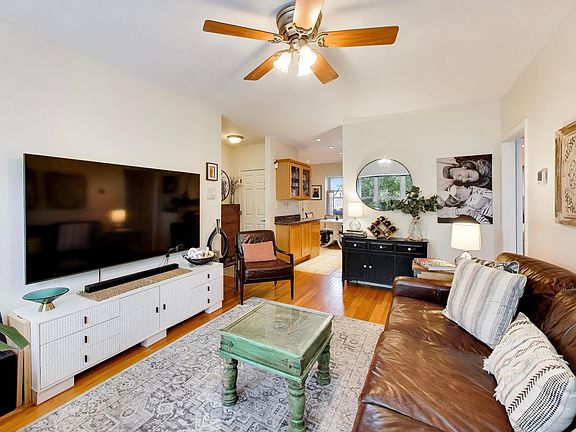 4th image of 3807 N Campbell Ave #1