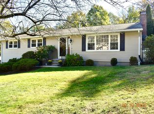 9 Dawn Cir, Watertown, CT 06795